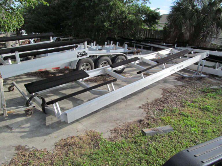 MYCO Trailers Lift Cradle Vee Bottom